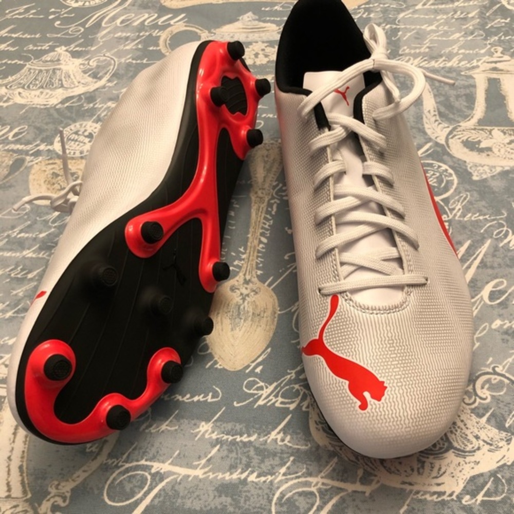 NWOT PUMA soccer cleats 10479803 shoe - Picture 4 of 5